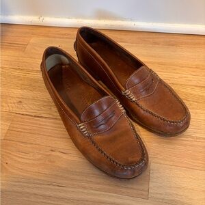 L.L. Bean Brown leather women's penny loafers size 10